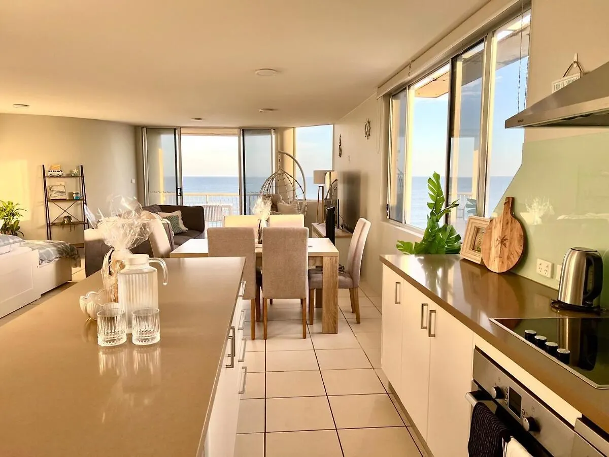 קלונדרה Unit 15 Monterey Lodge